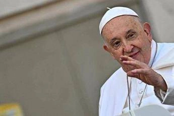 Papa Francesco, il messaggio all'Angelus: &quot;Sperimento guarigione nell'animo e nel corpo&quot;