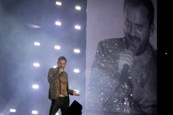 Cremonini: &quot;Tour durerà due anni. Nella dieta niente alcol, zuccheri e social&quot;