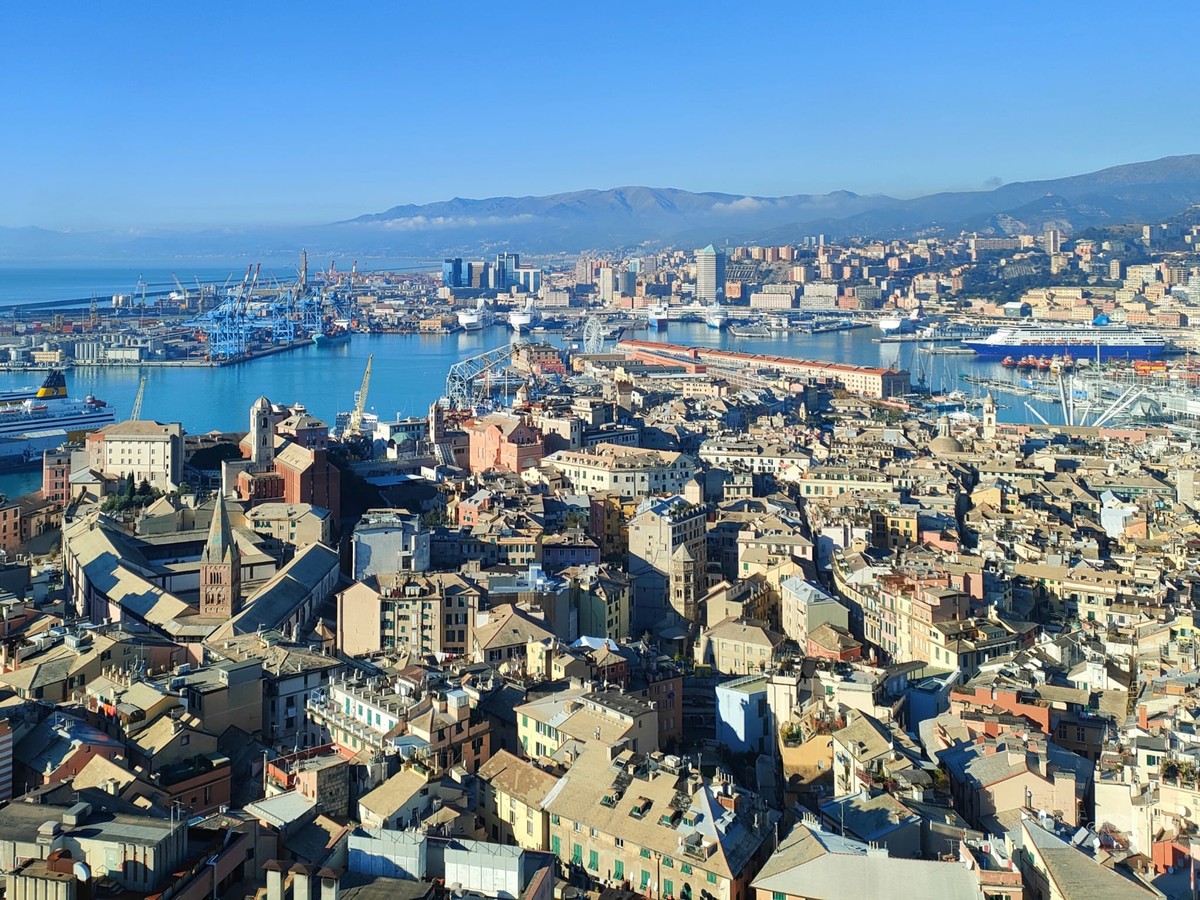 blackout in centro e semafori fuori uso – Lavocedigenova.it blackout in centro e semafori fuori uso – Lavocedigenova.it