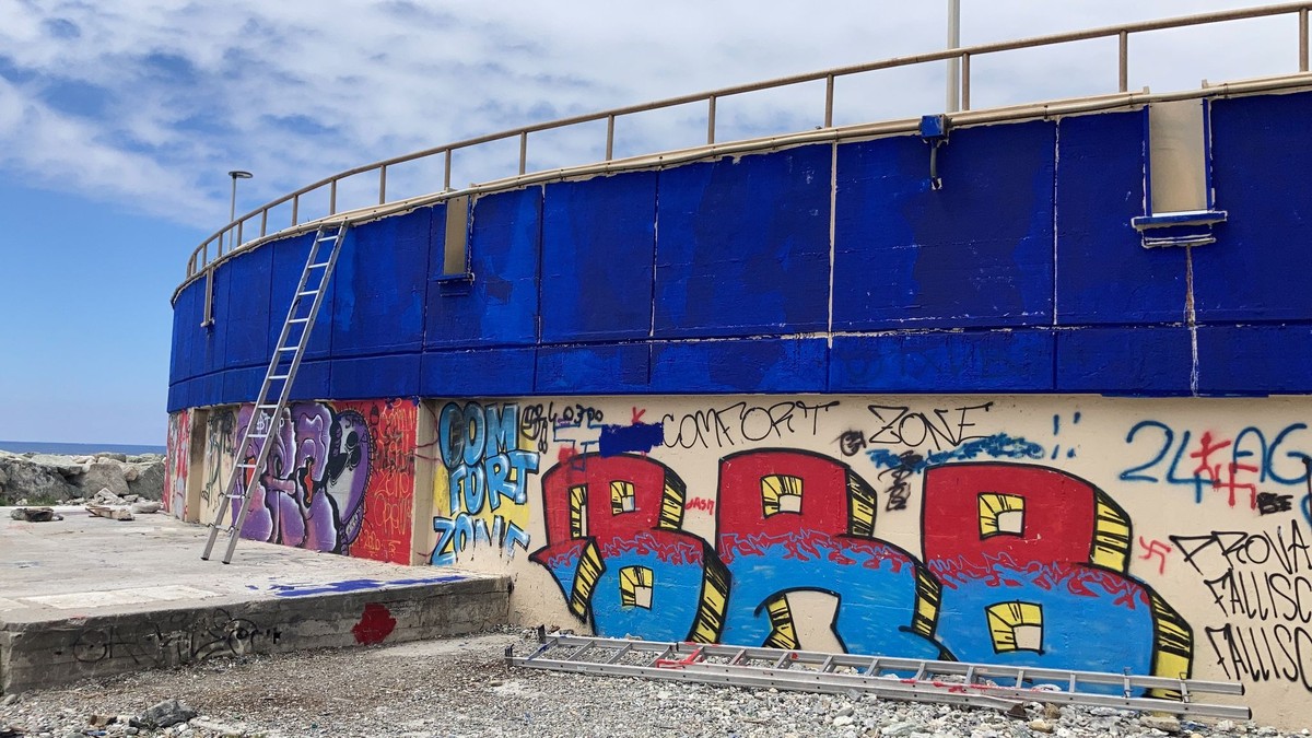 Nervi, i graffitari hanno vita breve Nervi, i graffitari hanno vita breve