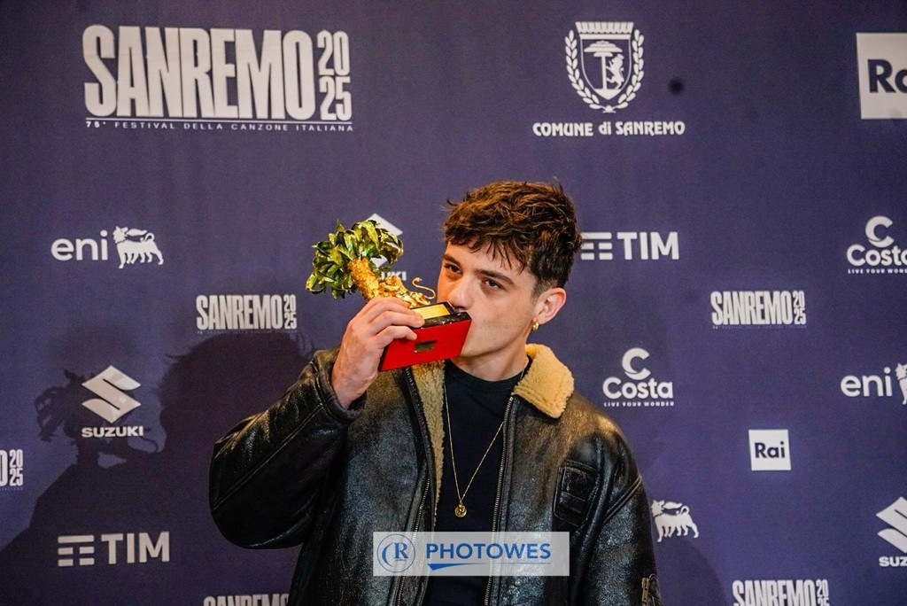 Sanremo, Olly trionfa anche sui social: guadagna in pochi giorni mezzo milione di fan in più