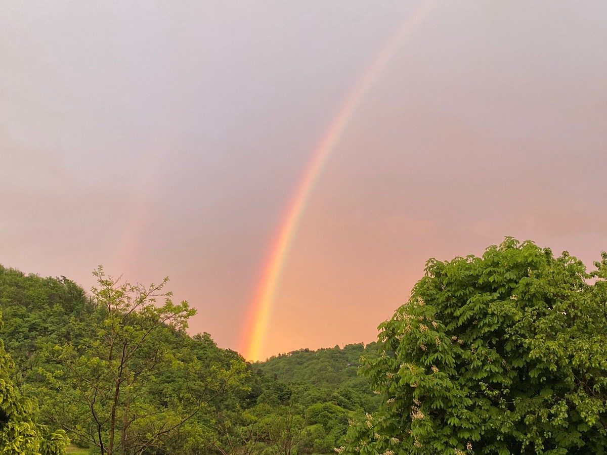 Colore nel cielo: è L'arcobaleno, che però non sempre è sinonimo del ritorno del bel tempo