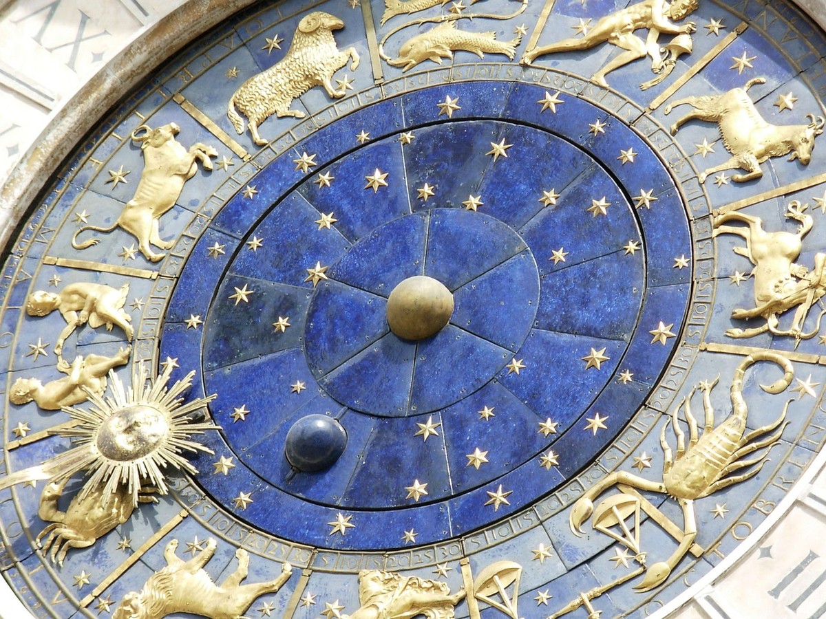 Gen Z - ll mondo dei giovani - Come l’astrologia e i segni zodiacali catturano l’interesse dei ragazzi