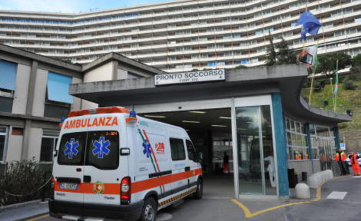 Emergenza Coronavirus: un nuovo decesso presso l'ospedale San Martino di Genova Emergenza Coronavirus: un nuovo decesso presso l'ospedale San Martino di Genova