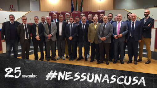 Assessori e consiglieri regionali aderiscono alla campagna contro la violenza sulle donne #nessunascusa