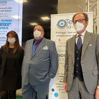 "Testa la vista" il metodo fai da te per prevenire maculopatia e retinopatie (Video)