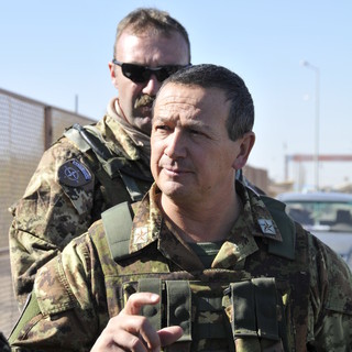 'Armiamoci pure ma poi chi parte?'