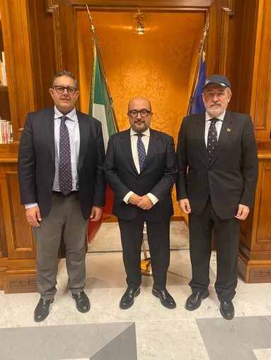 Toti e Bucci hanno incontrato a Roma il ministro della Cultura Gennaro Sangiuliano Toti e Bucci hanno incontrato a Roma il ministro della Cultura Gennaro Sangiuliano