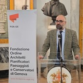 Il Pallio di San Lorenzo vola a Londra: dal 7 novembre in mostra al Victoria & Albert Museum Il Pallio di San Lorenzo vola a Londra: dal 7 novembre in mostra al Victoria & Albert Museum