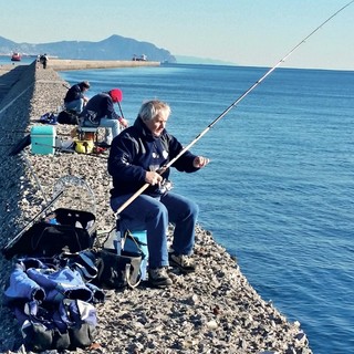 Pesca sportiva e sub tra Cogoleto e Camogli: la Capitaneria riapre il litorale all'alba e al tramonto