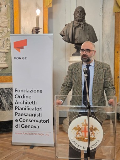 Il Pallio di San Lorenzo vola a Londra: dal 7 novembre in mostra al Victoria & Albert Museum Il Pallio di San Lorenzo vola a Londra: dal 7 novembre in mostra al Victoria & Albert Museum