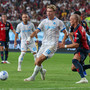 Il Genoa spaventa il Napoli, ma De Bruyne e Vergara (con Di Bello e il VAR nel mirino) firmano i tre punti nel finale: rossoblu ko 2-0 all'esordio Il Genoa spaventa il Napoli, ma De Bruyne e Vergara (con Di Bello e il VAR nel mirino) firmano i tre punti nel finale: rossoblu ko 2-0 all'esordio