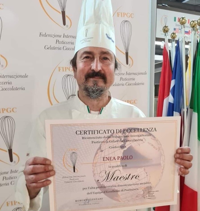 “Io lo faccio così”: i dolci della tradizione genovese raccontati dai pasticcieri - Il panettone “Io lo faccio così”: i dolci della tradizione genovese raccontati dai pasticcieri - Il panettone