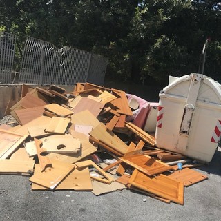 Il Cep invaso dai rifiuti abusivi