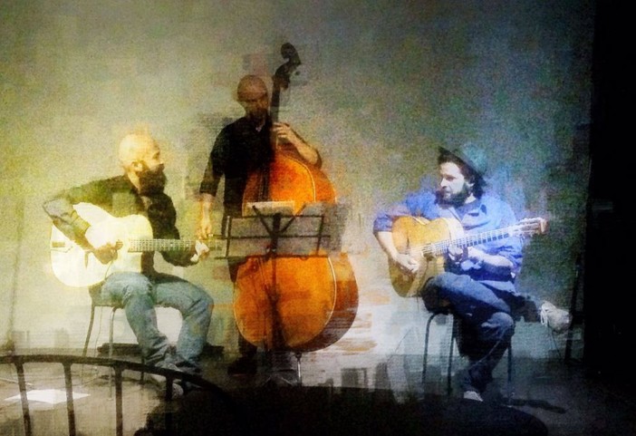 “Jazzando InGenova”, sabato a Sampierdarena il jazz manouche dei 20 Strings e la mostra di Anna Cervetto “Jazzando InGenova”, sabato a Sampierdarena il jazz manouche dei 20 Strings e la mostra di Anna Cervetto