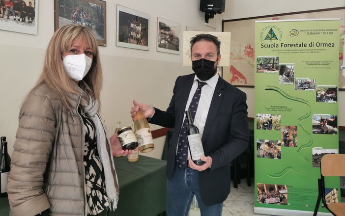 Agricoltura, il vice presidente Piana in visita all'istituto di istruzione superiore "Baruffi" di Ceva Ormea Agricoltura, il vice presidente Piana in visita all'istituto di istruzione superiore "Baruffi" di Ceva Ormea