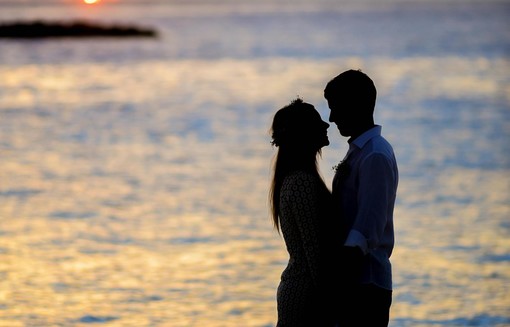 Un bacio da cartolina: la Regione lancia il casting per il Festival di Sanremo