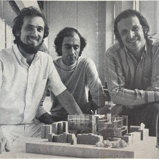Da sinistra: Renzo Piano, Gianfranco Franchini, Richard Rogers - PARIGI 1971