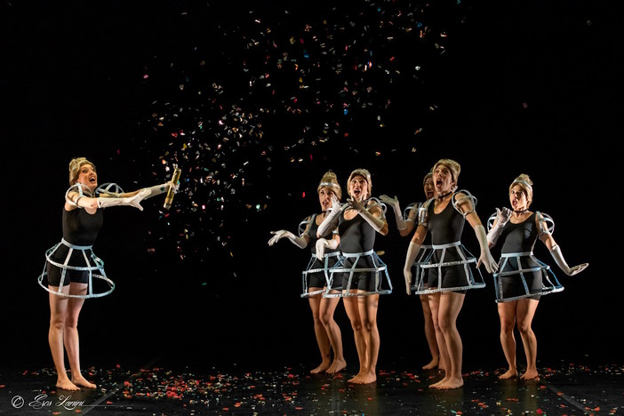 "Sur/reale" di Alekseij Canepa apre la 26esima edizione del "Festival in una notte d'estate" "Sur/reale" di Alekseij Canepa apre la 26esima edizione del "Festival in una notte d'estate"