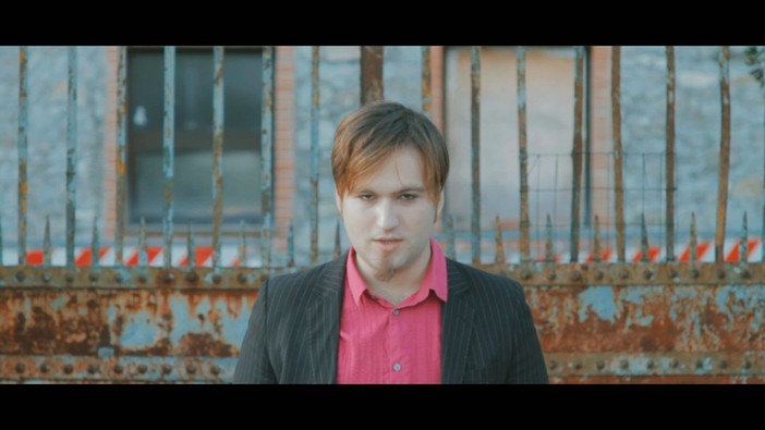 La musica di Al Vox e le sfumature anni ‘80: “Libero da etichette, faccio quello che mi pare” La musica di Al Vox e le sfumature anni ‘80: “Libero da etichette, faccio quello che mi pare”