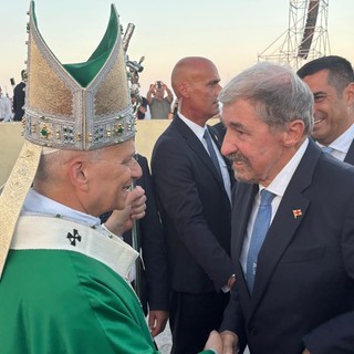 Rimini, il presidente Bucci ha incontrato Papa Leone XIV: "Lo aspettiamo nella nostra Liguria"