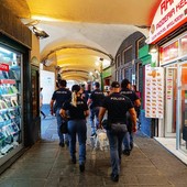 Accoltellamento a Sottoripa, preso l'aggressore: è un 19enne accusato di tentato omicidio