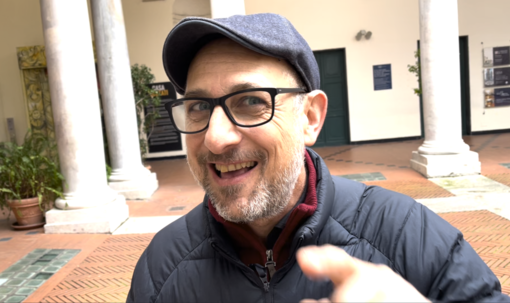 Testimonial del dialetto - Andrea Di Marco: “Il ligure è come una mucca, hai mai visto una mucca allegra?” (Video) Testimonial del dialetto - Andrea Di Marco: “Il ligure è come una mucca, hai mai visto una mucca allegra?” (Video)