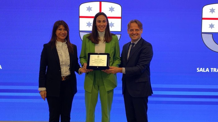 Francesca Fresia, nuotatrice ligure premiata oggi in Regione (Video)