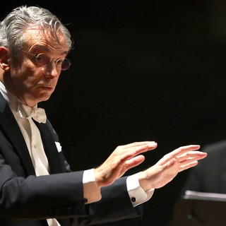 Schumann, Fabio Luisi dirige l’Orchestra del Teatro Carlo Felice di Genova