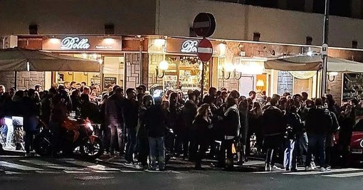 Stesso bar, stesso pub: ritrovarsi la vigilia di Natale (tra Pegli e Multedo) da tutte le parti del mondo Stesso bar, stesso pub: ritrovarsi la vigilia di Natale (tra Pegli e Multedo) da tutte le parti del mondo