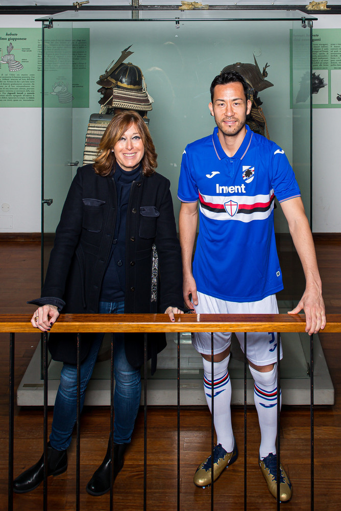 Maya Yoshida, al museo Chiossone le prime foto in maglia blucerchiata