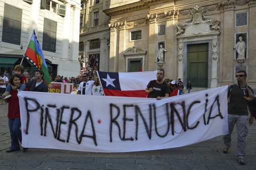 Presidio e corteo contro la repressione in Cile (FOTO e VIDEO)