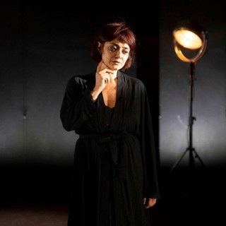 "Tutte le immagini scompariranno", Elena Arvigo legge il Nobel Annie Ernaux, lunedì in piazza San Matteo