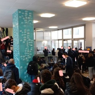 Sampierdarena, gli studenti occupano il liceo scientifico Fermi