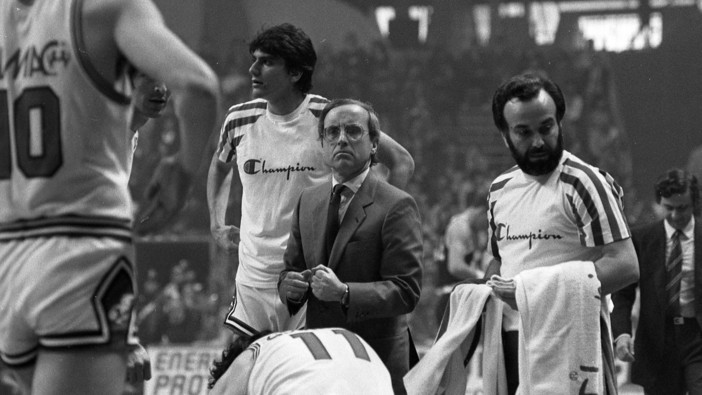 Oltre il canestro: Dan Peterson, ottantotto anni dedicati al basket che oggi ripercorre a Chiavari Oltre il canestro: Dan Peterson, ottantotto anni dedicati al basket che oggi ripercorre a Chiavari