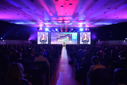 IAB FORUM - Cresce la pubblicità digitale in Italia, il 2023 segna un +8% con investimenti per 4,84 miliardi IAB FORUM - Cresce la pubblicità digitale in Italia, il 2023 segna un +8% con investimenti per 4,84 miliardi