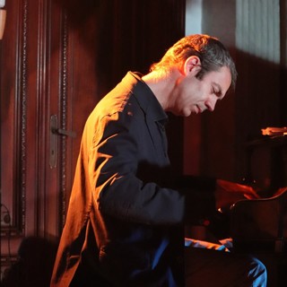 Jazz in the Caruggi, domani in piazza Negri le tastiere di Pozza e Gurrisi