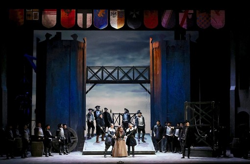 Carlo Felice, successo trionfale per Il trovatore: dieci minuti di applausi per Verdi