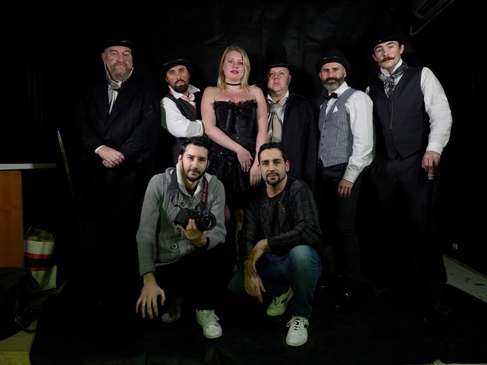 Al via la produzione del nuovo film prodotto dall'associazione ligure D&amp;E Animation: primo ciak in un bar della Londra Vittoriana