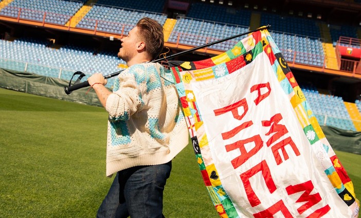 'A me mi piace', esce oggi in radio e su tutte le piattaforme digitali il nuovo singolo di Alfa