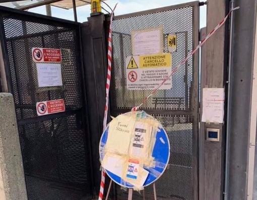 L'ascensore tra via Montanella e via Novella spesso al centro di malfunzionamenti L'ascensore tra via Montanella e via Novella spesso al centro di malfunzionamenti