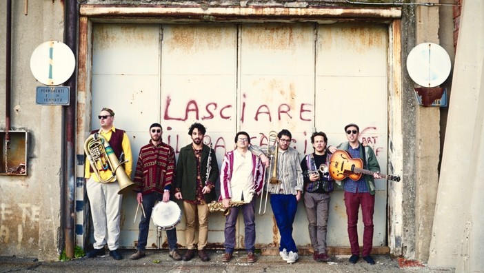 Sul palco della Claque il suono multietnico degli Al Raseef Sul palco della Claque il suono multietnico degli Al Raseef
