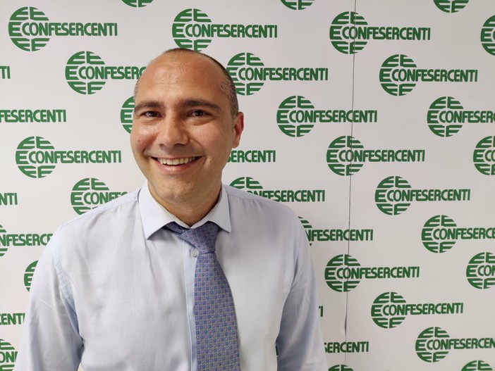 Recensioni online, Fiepet: “Lo scontrino come prova tutela imprese e consumatori” Recensioni online, Fiepet: “Lo scontrino come prova tutela imprese e consumatori”