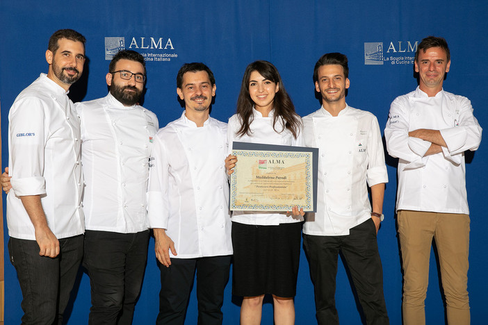 Alma: sotto gli occhi dei Maestri Iginio Massari e Gino Fabbri si diplomano 46 nuovi professionisti di pasticceria