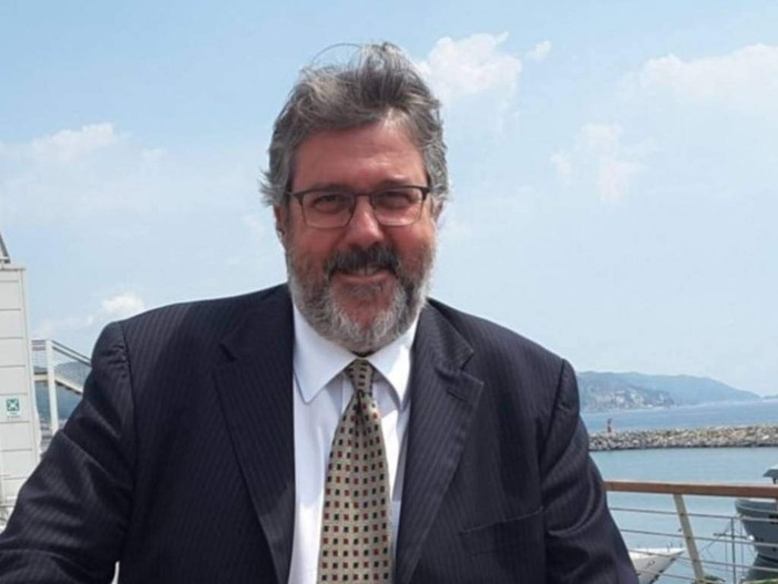 Balneari, Vaccarezza su Facebook: “Inaccettabile il tentativo di liquidare 30mila aziende. Ma non è finita” Balneari, Vaccarezza su Facebook: “Inaccettabile il tentativo di liquidare 30mila aziende. Ma non è finita”