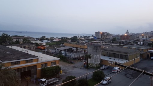 Sampierdarena torna in piazza contro il petrolchimico in porto: “La nostra salute non è in vendita, non ci piegheremo” Sampierdarena torna in piazza contro il petrolchimico in porto: “La nostra salute non è in vendita, non ci piegheremo”