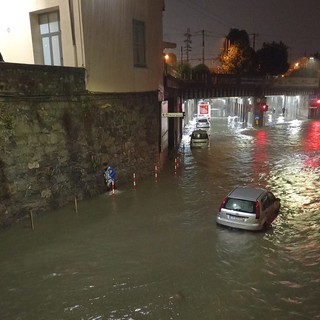 Il Rio Belvedere allaga Sampierdarena, ma nessuno provvede