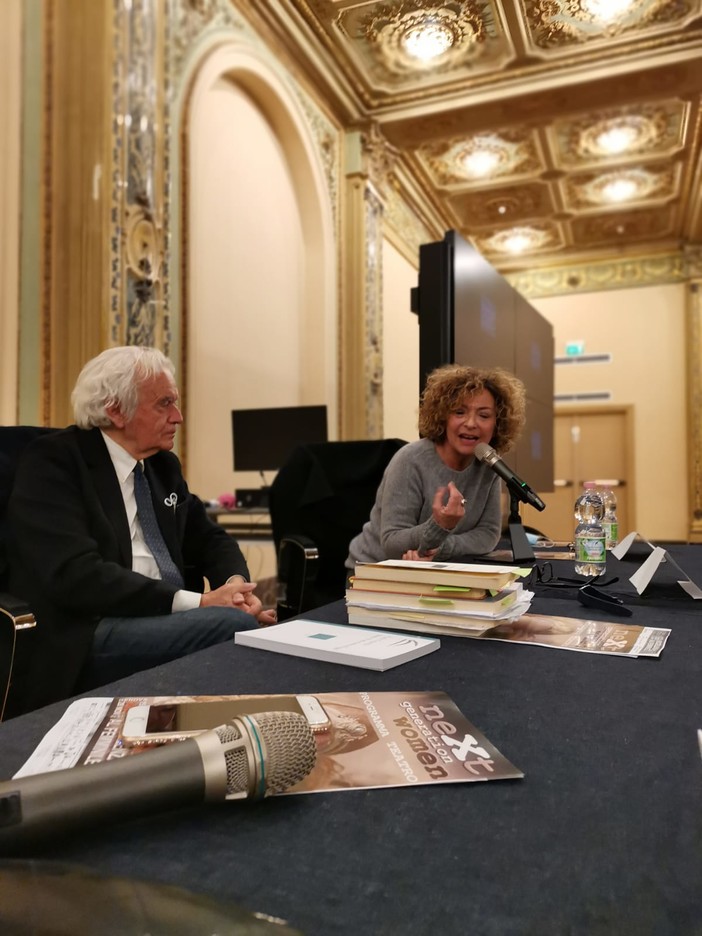 "La cultura che cura", incontro nel foyer del Teatro Ivo Chiesa in ricordo di Anna Solaro
