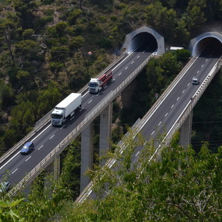 A7 Serravalle-Genova: chiuso per una notte il bivio con la A12 Genova-Sestri Levante