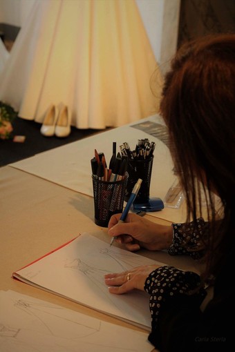 Il fascino intramontabile di un abito da sposa di alta sartoria Il fascino intramontabile di un abito da sposa di alta sartoria